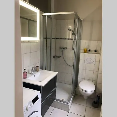 Ferienwohnung Perfekter Altbaucharme in zentraler Lage ! Kiel Exterior foto
