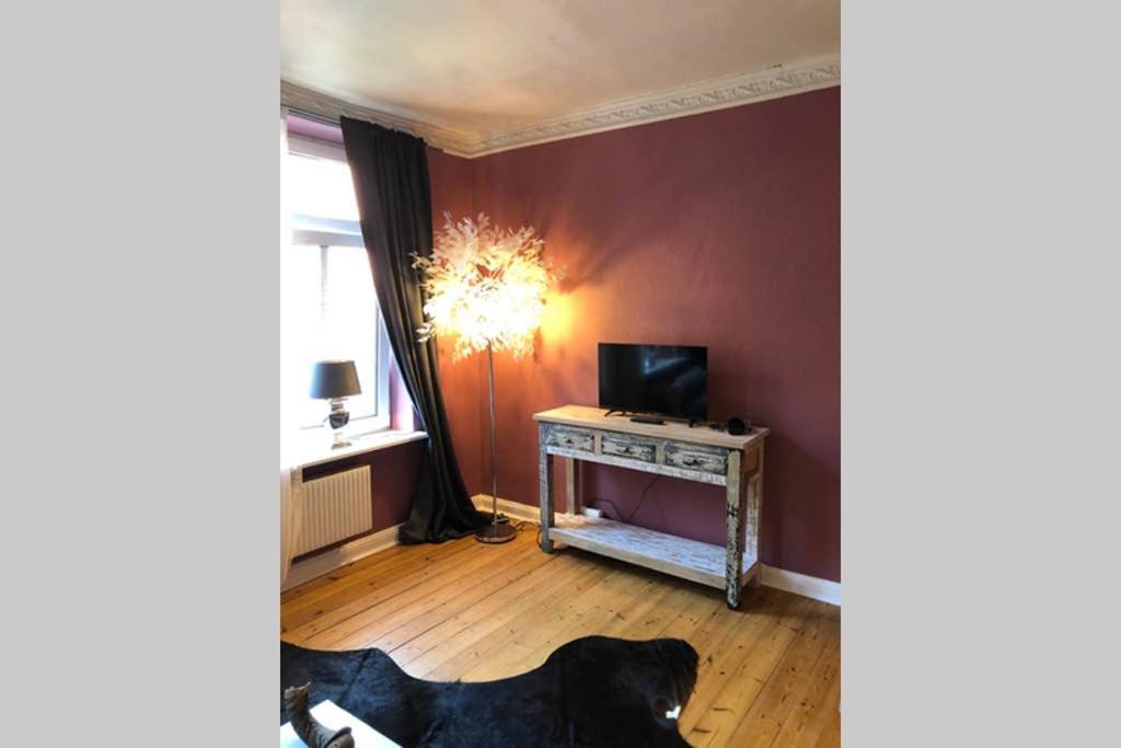 Perfekter Altbaucharme In Zentraler Lage ! Apartment Kiel